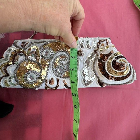 Evening clutch; NWOT; Beautiful Bag - Picture 6 of 10